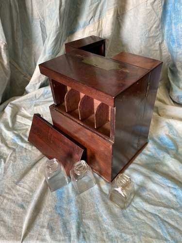 A George III / IV mahogany apothecary box with secret compartment
