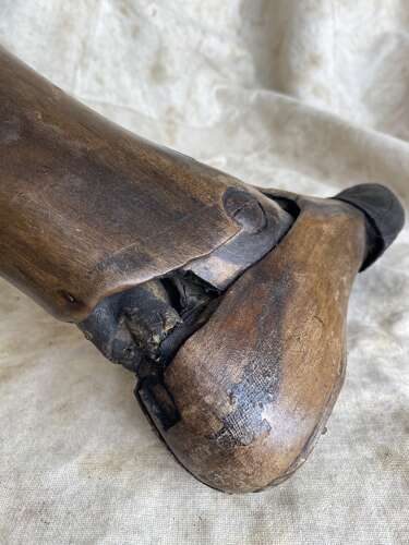 A rare antique Victorian wooden prosthetic leg by Sillis of London