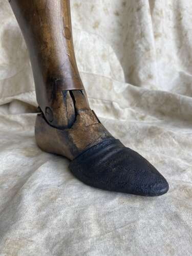 A rare antique Victorian wooden prosthetic leg by Sillis of London