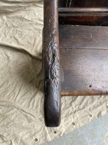 A charming antique 18th century Welsh panelled oak box settle