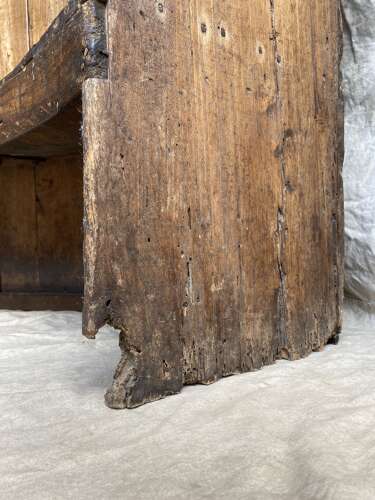 A rare antique 17th century James II elm barrel back tavern settle