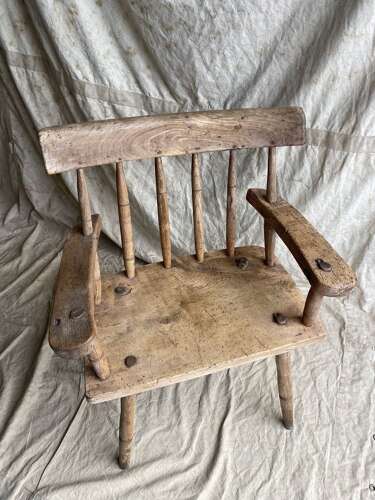 An antique late 19th century Irish famine hedge chair
