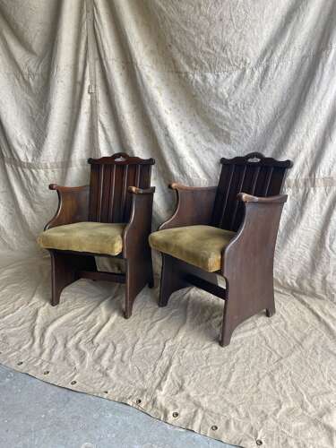 A pair of good quality early 20th century elm and pine lambing style armchairs