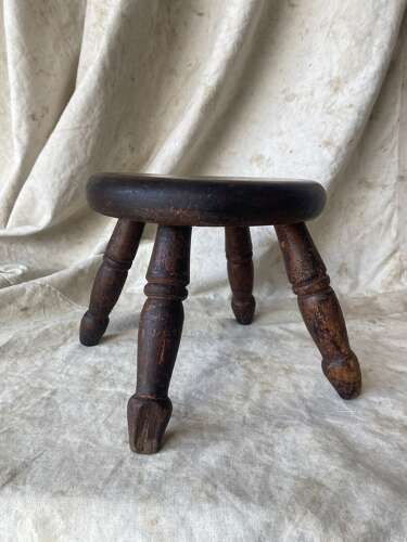 A charming Scottish 19th century burr elm antique candle stool