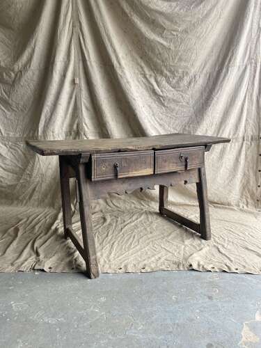 A primitive 18th century antique Spanish oak console table
