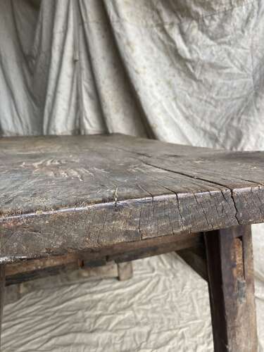 A primitive 18th century antique Spanish oak console table