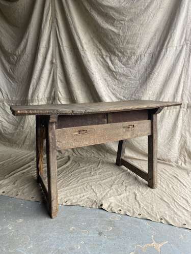A primitive 18th century antique Spanish oak console table