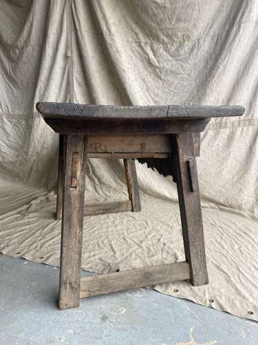 A primitive 18th century antique Spanish oak console table