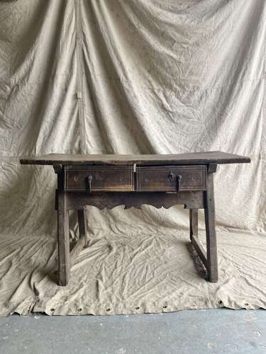 A primitive 18th century antique Spanish oak console table