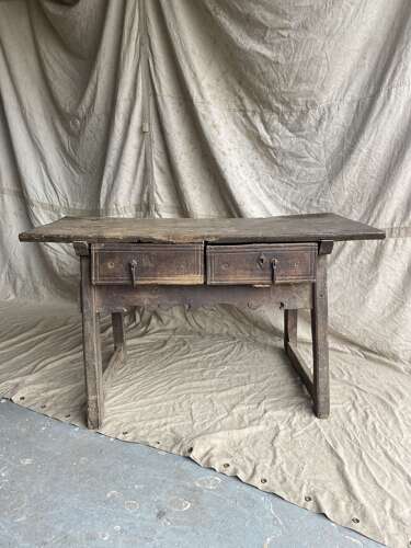 A primitive 18th century antique Spanish oak console table