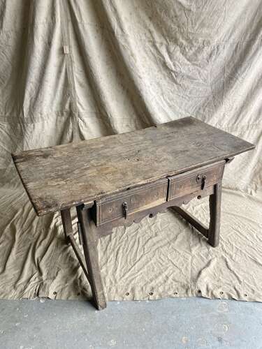 A primitive 18th century antique Spanish oak console table
