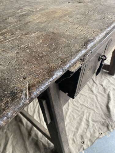 A primitive 18th century antique Spanish oak console table