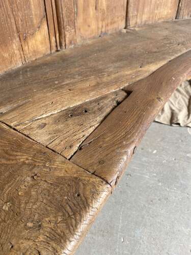 A remarkable rare 8ft early 17th century antique elm and pine barrel back tavern settle