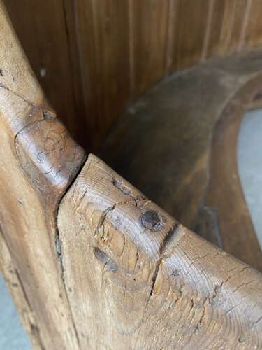 A remarkable rare 8ft early 17th century antique elm and pine barrel back tavern settle