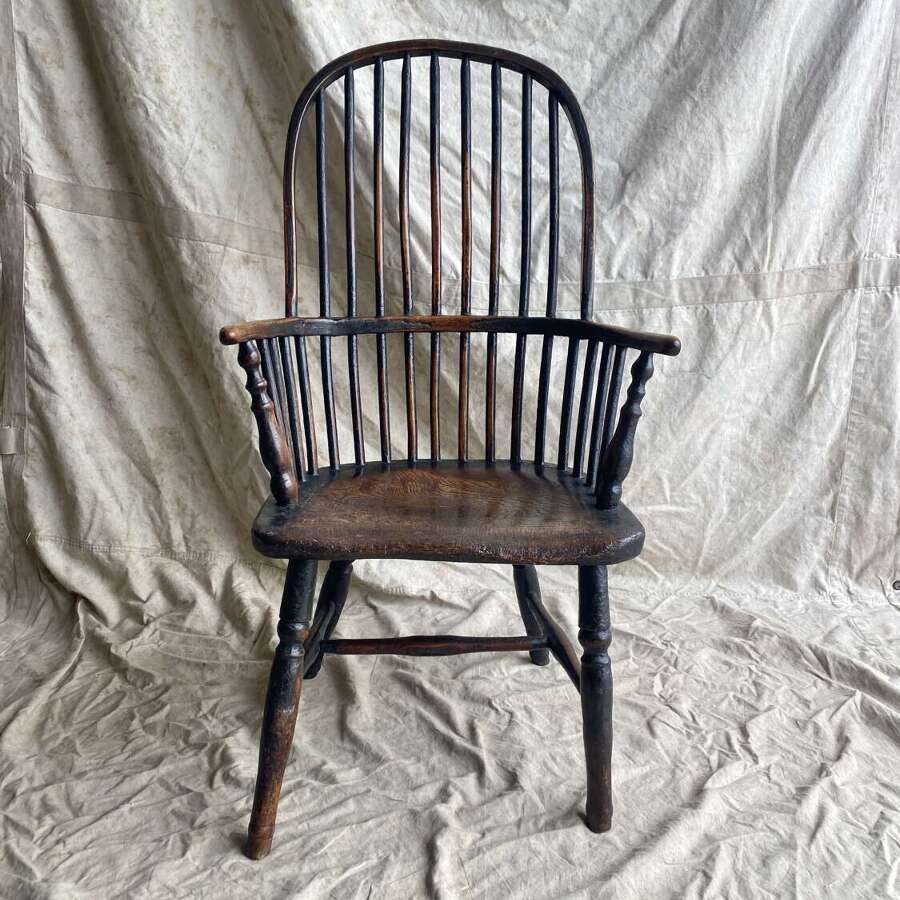 A wonderful early 19th century West Country hoop back antique Windsor chair