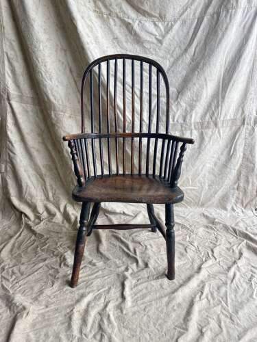 A wonderful early 19th century West Country hoop back antique Windsor chair