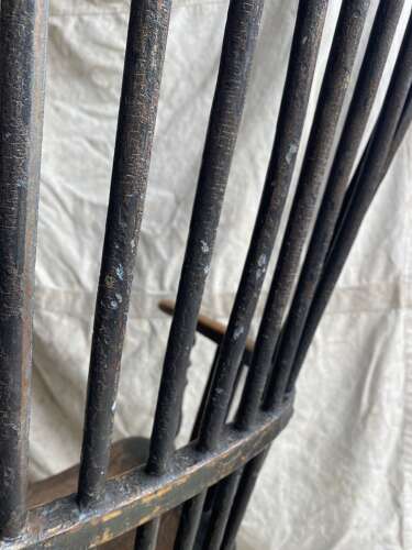 A wonderful early 19th century West Country hoop back antique Windsor chair