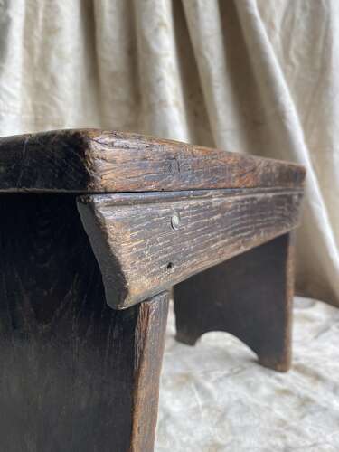 An antique Scottish Georgian elm creepie stool
