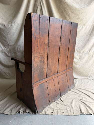 A Georgian Welsh antique pitch pine settle