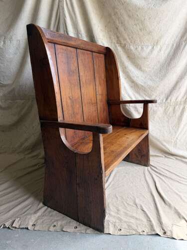 A Georgian Welsh antique pitch pine settle