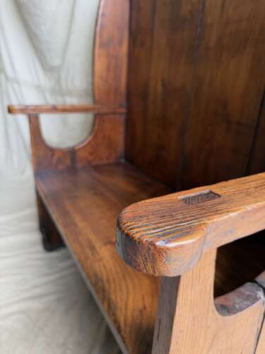 A Georgian Welsh antique pitch pine settle