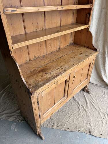 A 19th century Irish pine one piece antique dresser