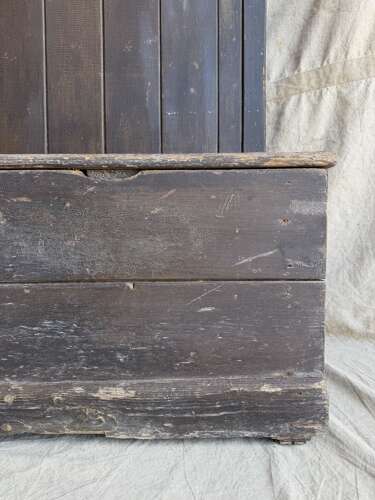 A rare 19th century antique Welsh vernacular farmhouse box settle