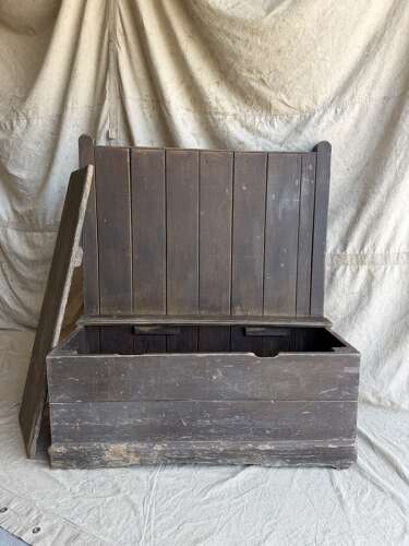 A rare 19th century antique Welsh vernacular farmhouse box settle