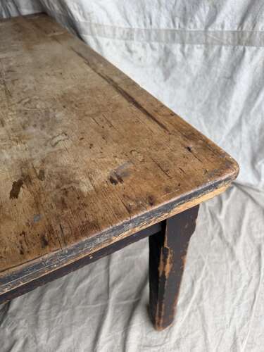 A Victorian antique pine scrub top kitchen table