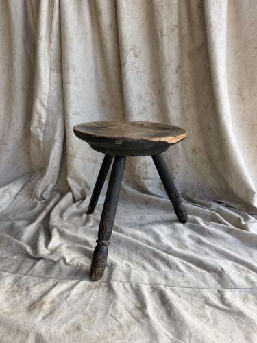 An antique early 20th century Welsh pole lathe turned dairy stool Xmas 1911